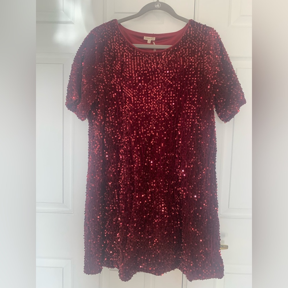Jodifl maroon velvet sequin dress NWT